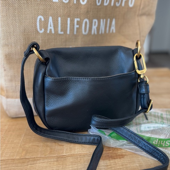 Vintage Hobo Fern Convertible Sling In Pebbled Leather - Picture 7 of 8